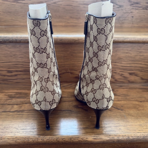 Gucci Monogram GG Logo Fabric Pointed Toe Ankle Boots 9 NEW - Picture 8 of 12